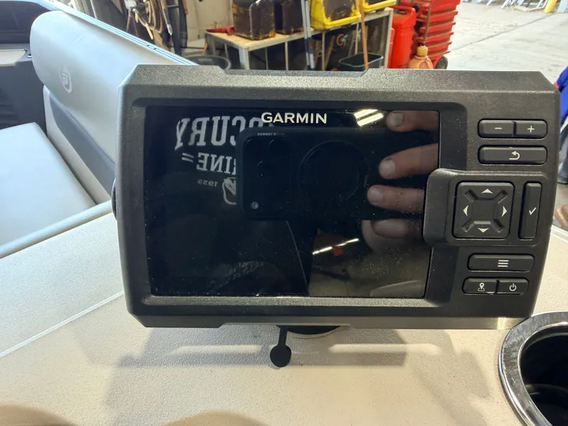 Slide: The Image of Princecraft 21 Sportfisher 2S Pontoon & 90HP Mercury 4-Stroke -$27,995 2021 - 36