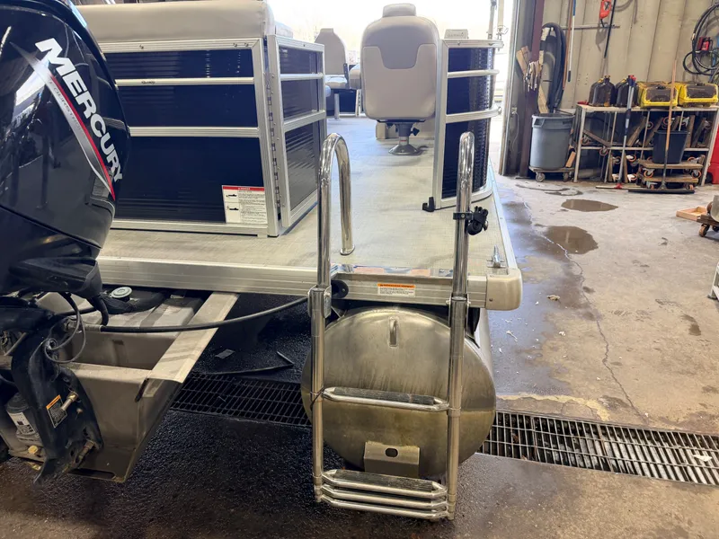 Slide: The Image of Princecraft 21 Sportfisher 2S Pontoon & 90HP Mercury 4-Stroke -$27,995 2021 - 46
