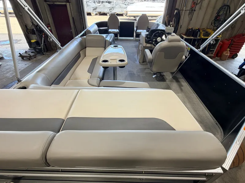 Slide: The Image of Princecraft 21 Sportfisher 2S Pontoon & 90HP Mercury 4-Stroke -$27,995 2021 - 5