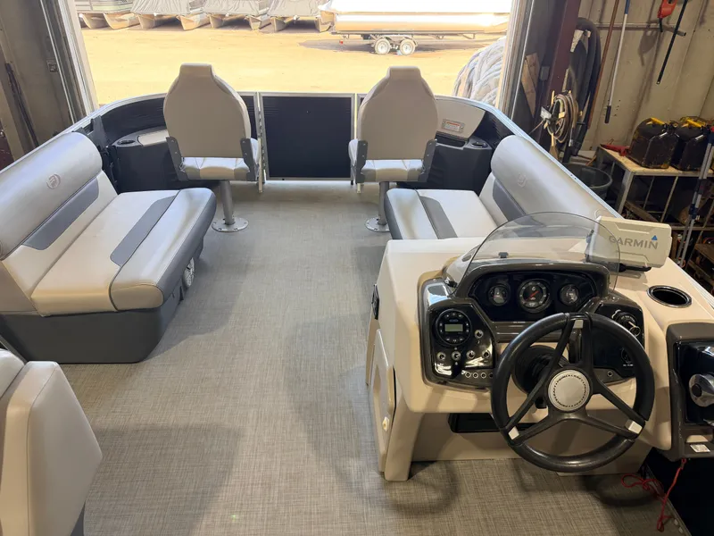 Slide: The Image of Princecraft 21 Sportfisher 2S Pontoon & 90HP Mercury 4-Stroke -$27,995 2021 - 7