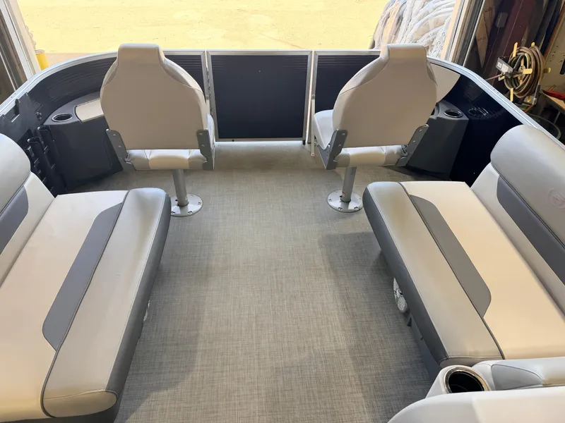 Slide: The Image of Princecraft 21 Sportfisher 2S Pontoon & 90HP Mercury 4-Stroke -$27,995 2021 - 8