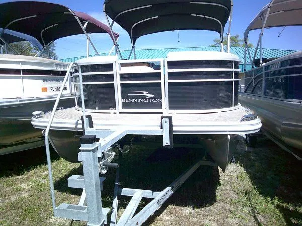 Slide: The Image of Bennington 20SSX 2023 - 7