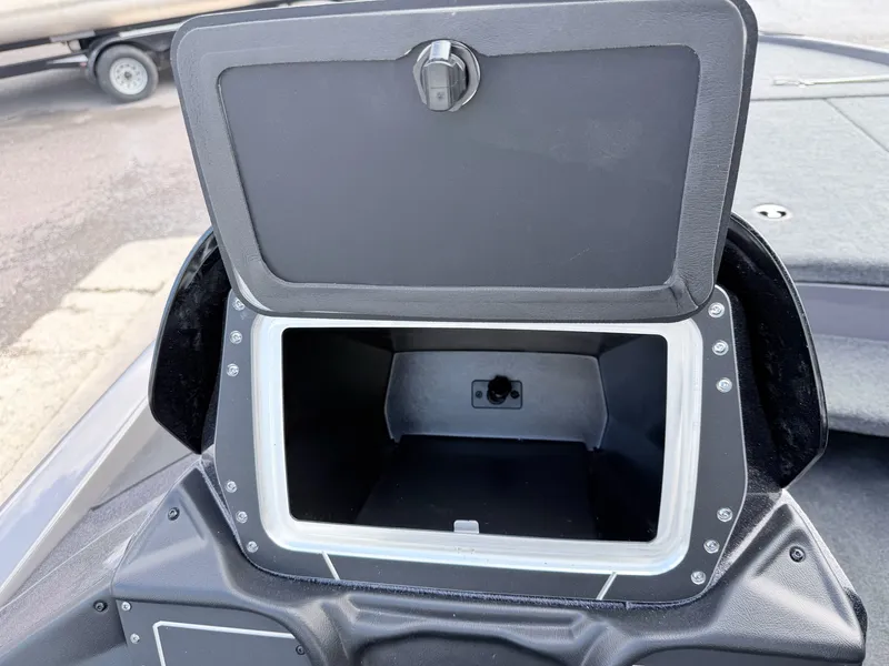 Slide: The Image of Skeeter ZX200 2026 - 3