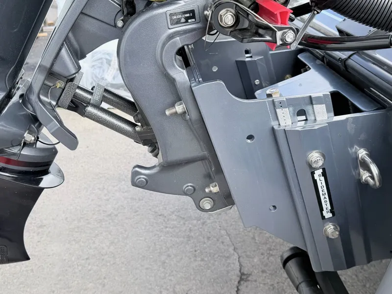 Slide: The Image of Skeeter ZX200 2026 - 34