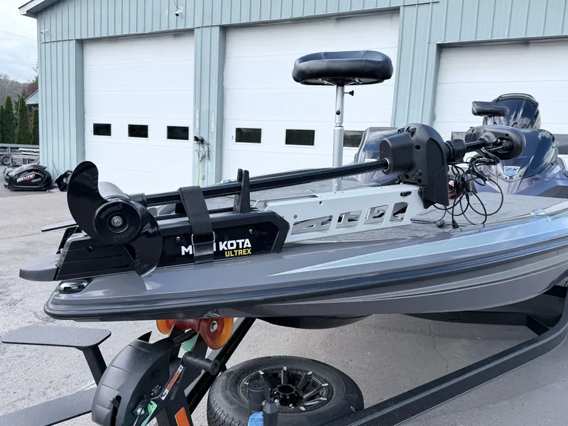 Slide: The Image of Skeeter ZX200 2026 - 36