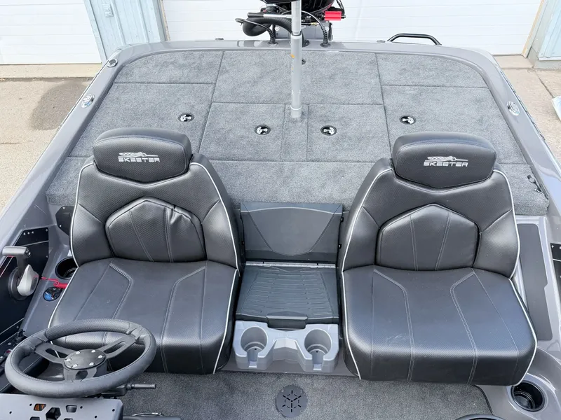 Slide: The Image of Skeeter ZX200 2026 - 38