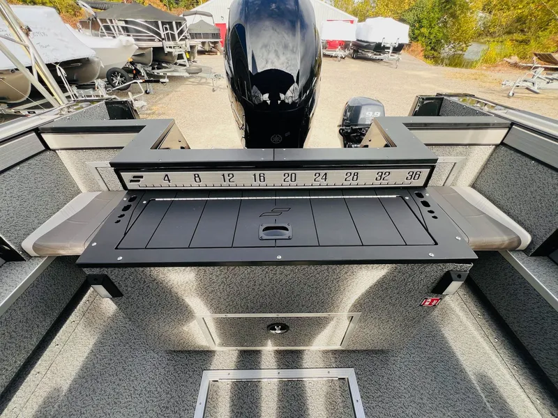 Slide: The Image of Starcraft Fishmaster 196 2026 - 23