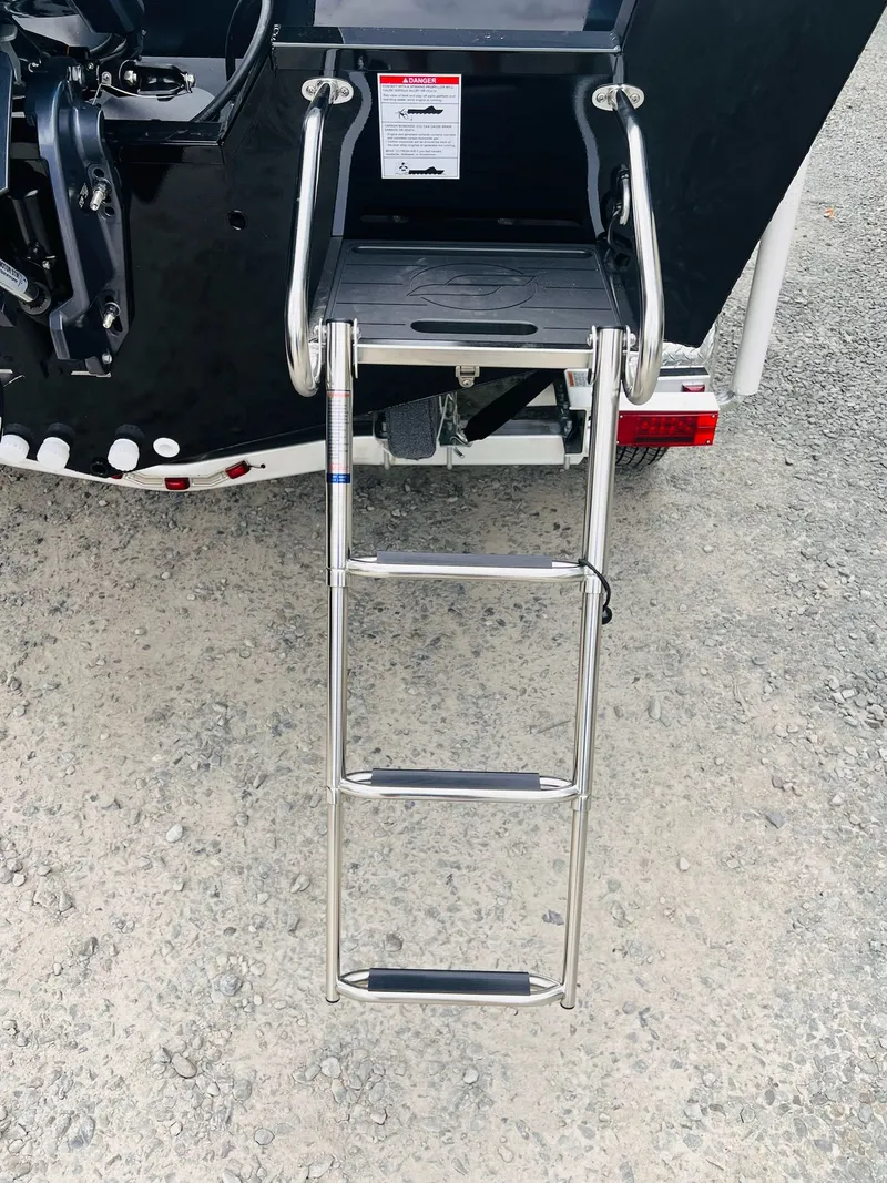 Slide: The Image of Starcraft Fishmaster 196 2026 - 16