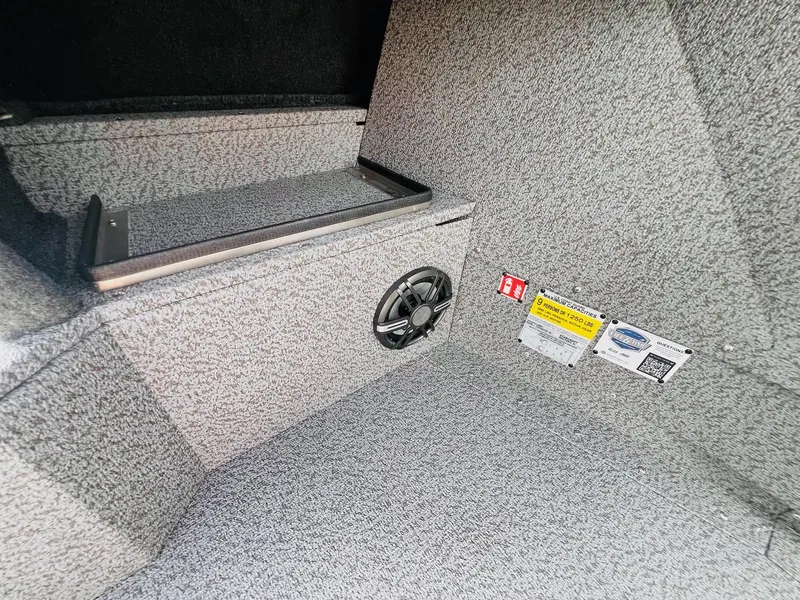 Slide: The Image of Starcraft Fishmaster 196 2026 - 5