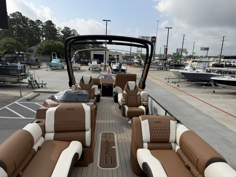 Slide: The Image of Avalon QLS25 EXCALIBUR 2026 - 15