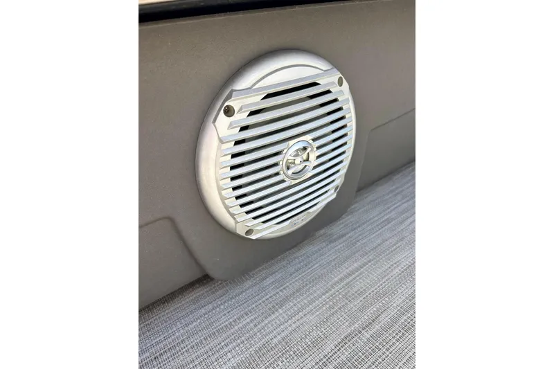 Slide: The Image of Close-up of a speaker on a 2019 Princecraft Vectra 21 boat. - 20