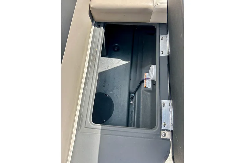 Slide: The Image of Storage compartment in a 2019 Princecraft Vectra 21 boat, open and empty. - 38