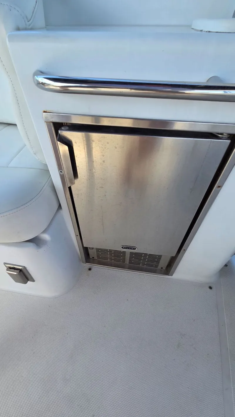 Slide: The Image of Stainless steel fridge on 2000 Carver 450 Voyager Pilothouse. - 47