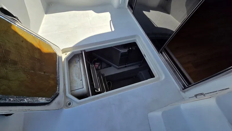 Slide: The Image of Carver Yachts 450 Voyager Pilothouse 2000 - 55