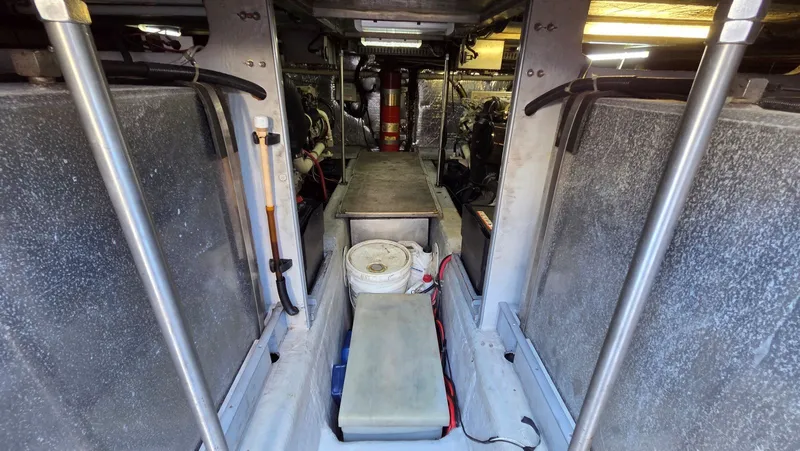 Slide: The Image of Carver Yachts 450 Voyager Pilothouse 2000 - 57