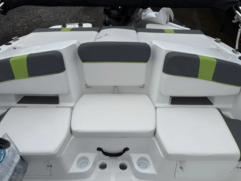 Slide: The Image of Tahoe T18 2023 - 10