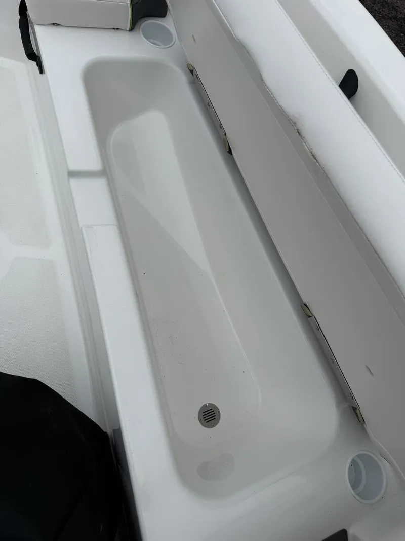 Slide: The Image of Tahoe T18 2023 - 4