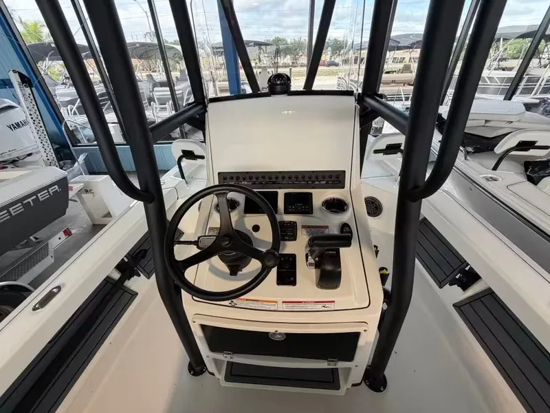 Slide: The Image of Pathfinder 2200 TRS boat console, model year 2026. - 9