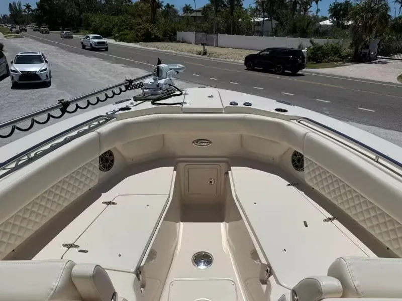 Slide: The Image of Grady-White Freedom 307 2026 - 12