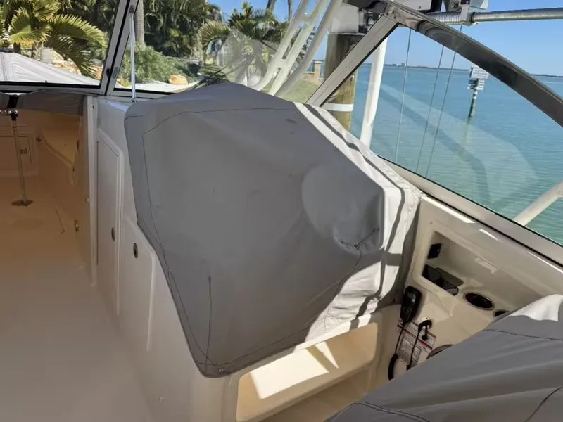 Slide: The Image of Grady-White Freedom 307 2026 - 16