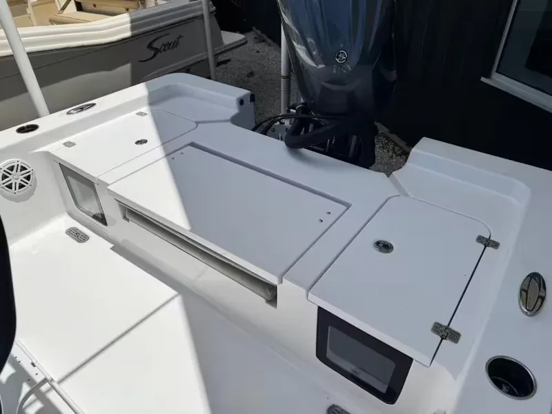 Slide: The Image of Sportsman Masters 247 Bay Boat 2022 - 6