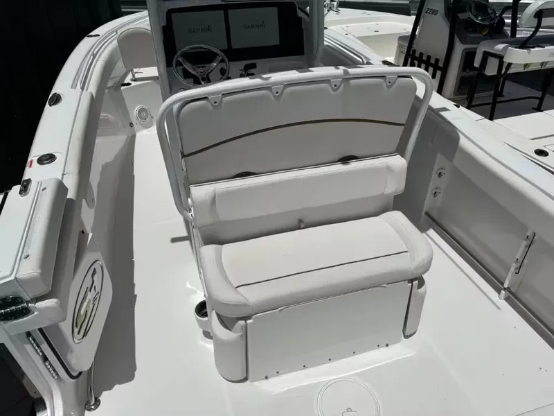 Slide: The Image of Sea Hunt Ultra 255 SE 2020 - 7