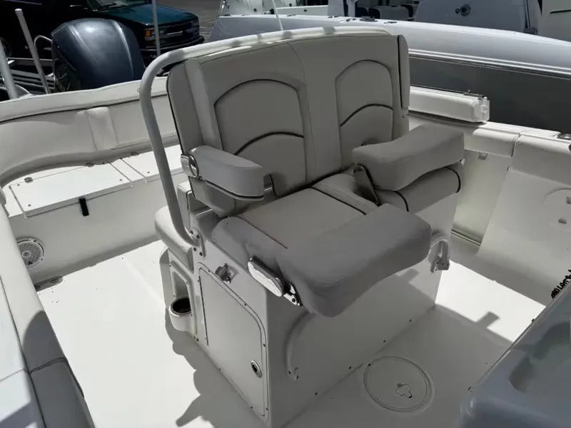 Slide: The Image of Sea Hunt Ultra 255 SE 2020 - 8