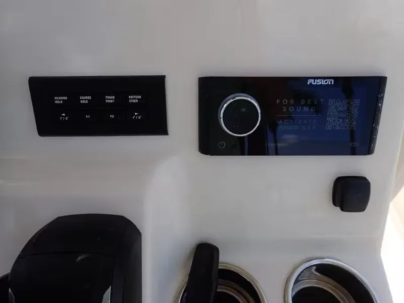 Slide: The Image of Grady-White Fisherman 216 2024 - 11