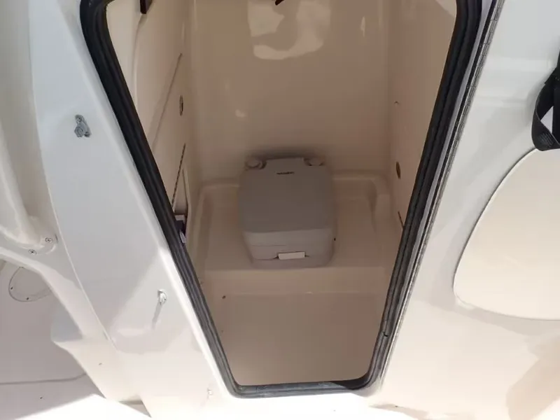 Slide: The Image of Grady-White Fisherman 216 2024 - 18