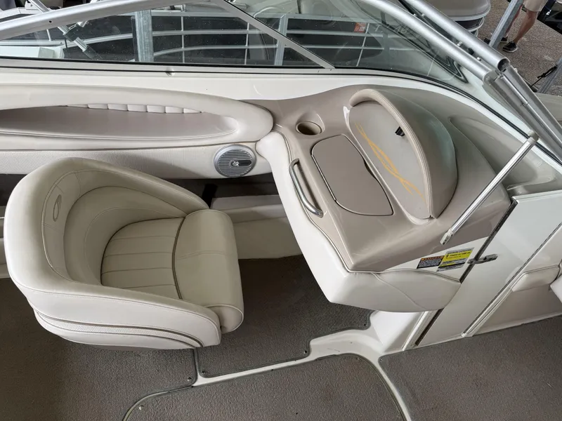 Slide: The Image of Maxum 2100 Sr2 1999 - 13