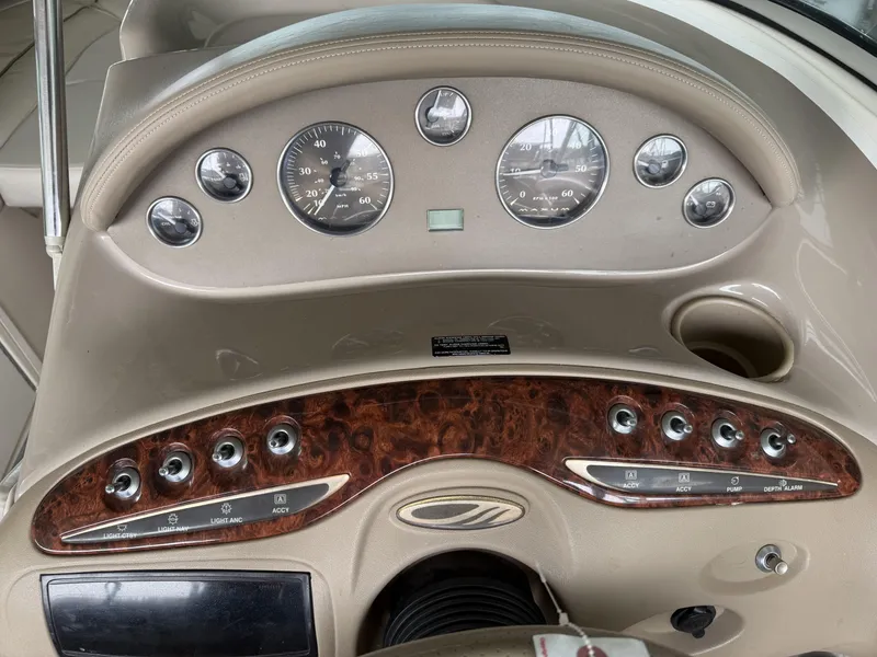 Slide: The Image of Maxum 2100 Sr2 1999 - 14