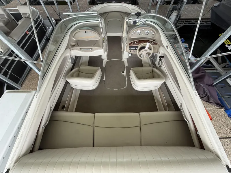 Slide: The Image of Maxum 2100 Sr2 1999 - 16