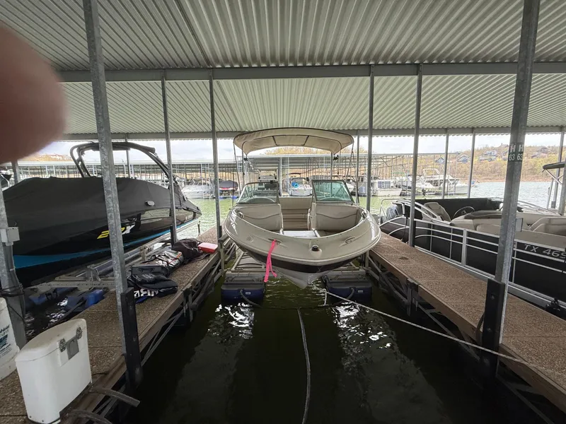 Slide: The Image of Maxum 2100 Sr2 1999 - 23