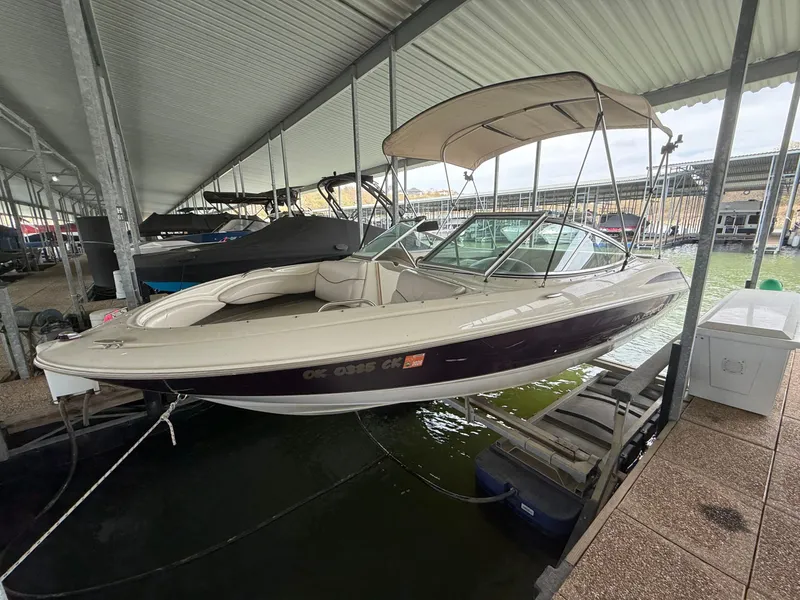 Slide: The Image of Maxum 2100 Sr2 1999 - 28