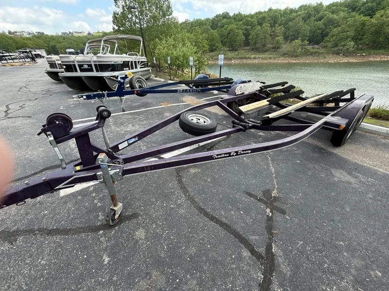 Slide: The Image of Maxum 2100 Sr2 1999 - 38