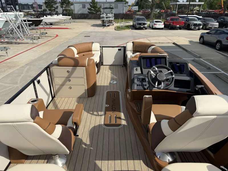 Slide: The Image of Avalon QLS25 EXCALIBUR 2026 - 46