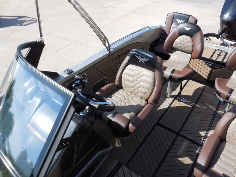 Slide: The Image of Vexus DVX22S 2026 - 13