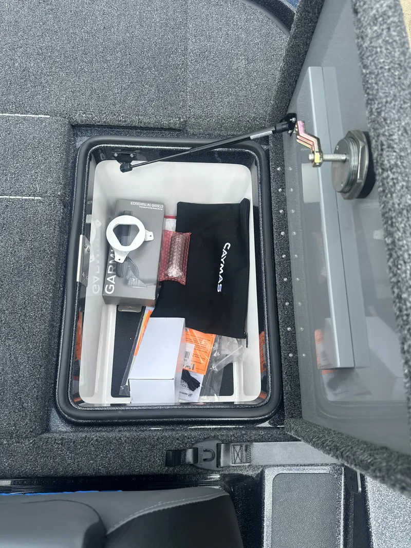 Slide: The Image of Caymas CX 201 PRO 2027 - 20