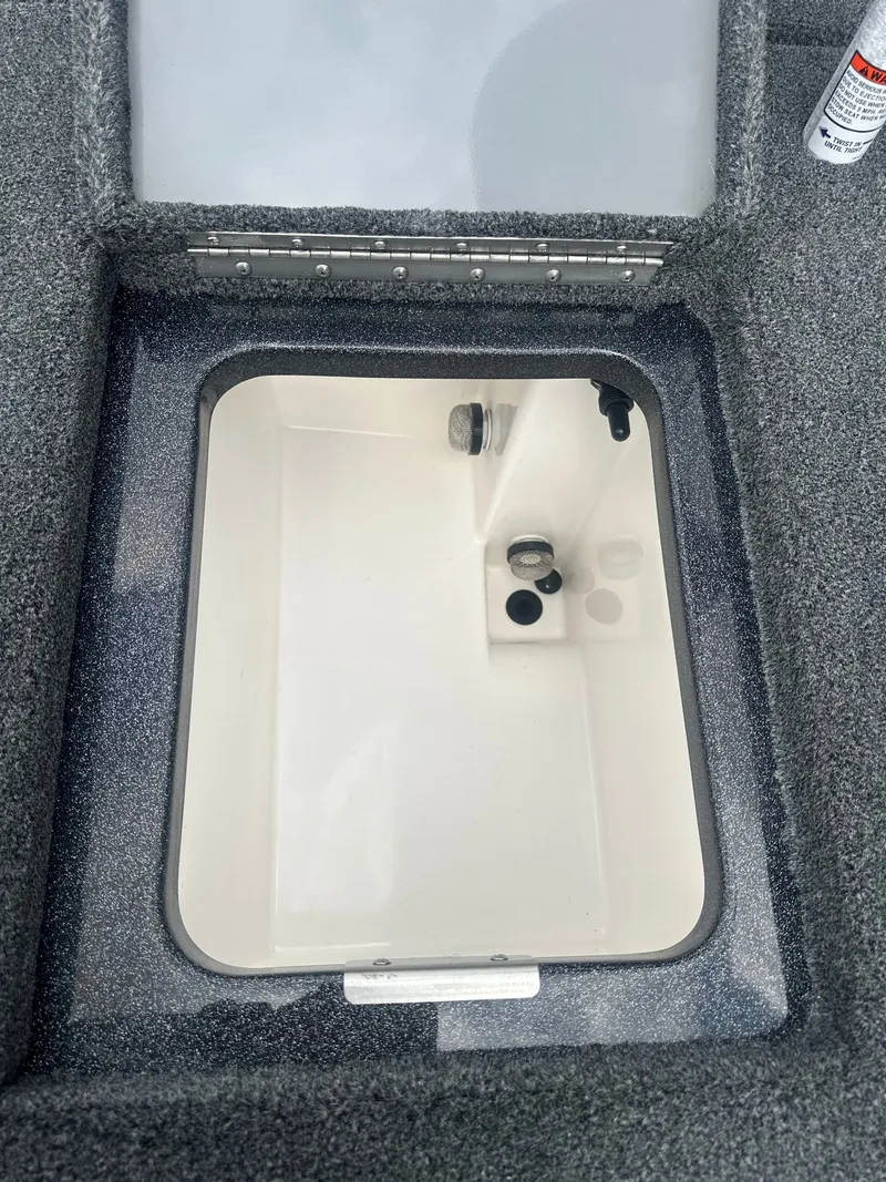 Slide: The Image of Caymas CX 201 PRO 2027 - 22