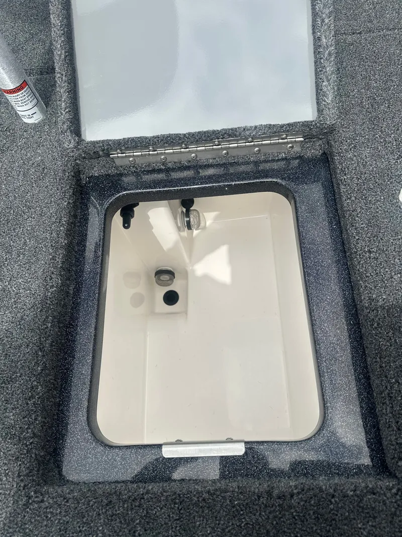 Slide: The Image of Caymas CX 201 PRO 2027 - 23