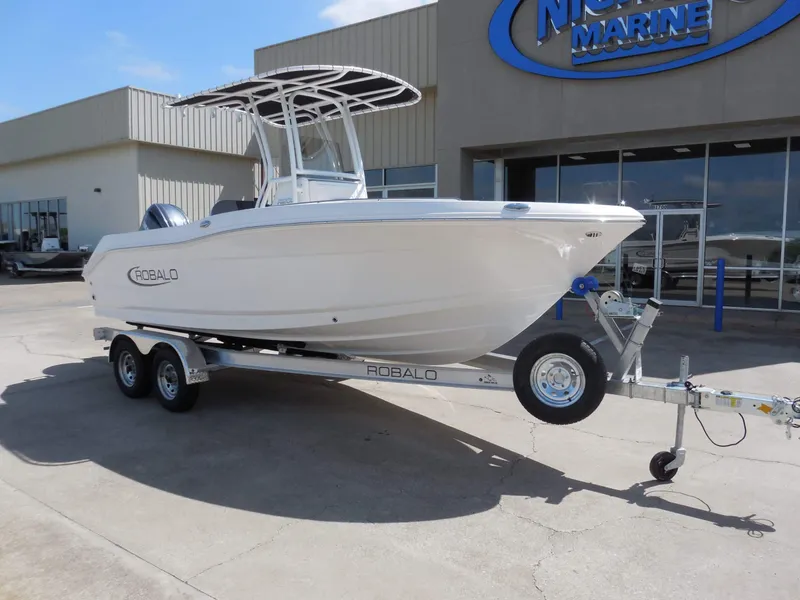 Slide: The Image of Robalo R200 Center Console 2026 - 2