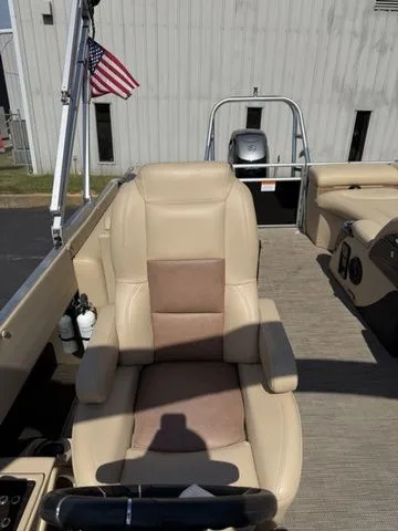 Slide: The Image of Landau 2500 SIGNATURE 2019 - 18