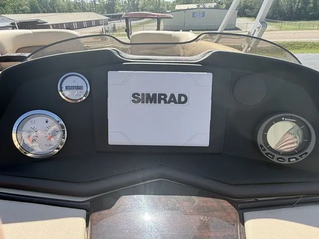 Slide: The Image of Landau 2500 SIGNATURE 2019 - 21