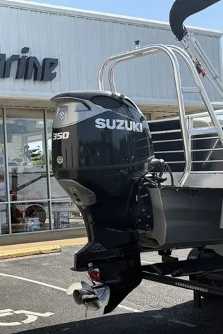 Slide: The Image of Landau 2500 SIGNATURE 2019 - 3