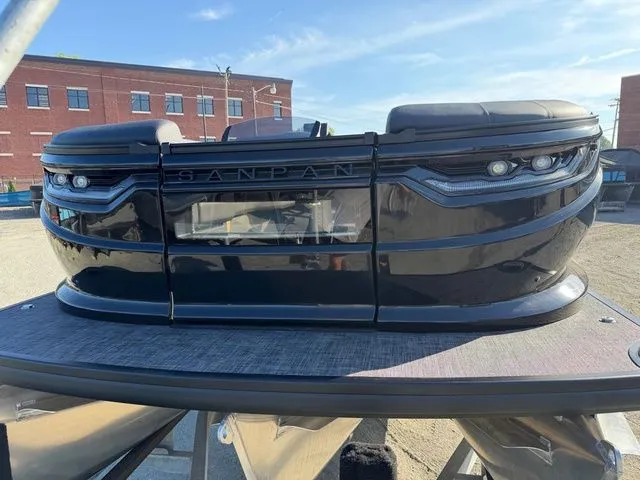 Slide: The Image of Godfrey Sanpan 2500 SFL - Suzuki 350 2026 - 6