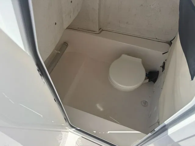 Slide: The Image of Sea Fox 248 Commander 2023 - 11