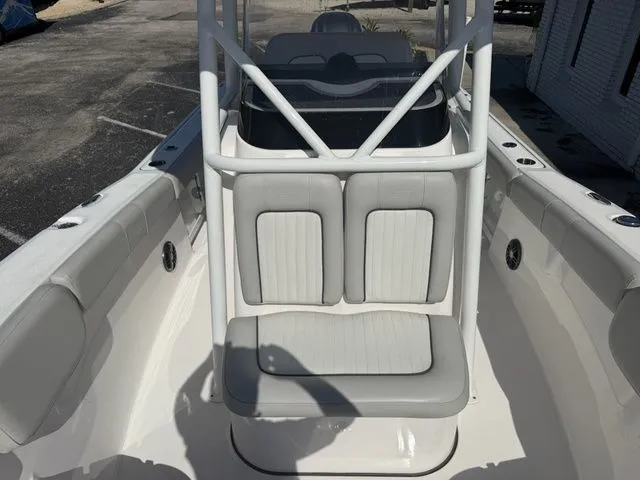 Slide: The Image of Sea Fox 248 Commander 2023 - 12