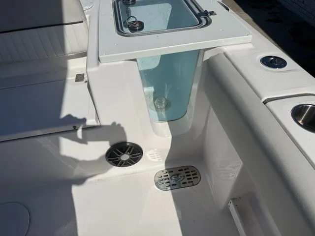 Slide: The Image of Sea Fox 248 Commander 2023 - 14