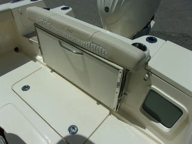 Slide: The Image of Scout 220 XSF 2026 - 10