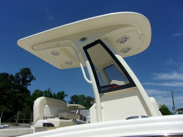 Slide: The Image of Scout 220 XSF 2026 - 7